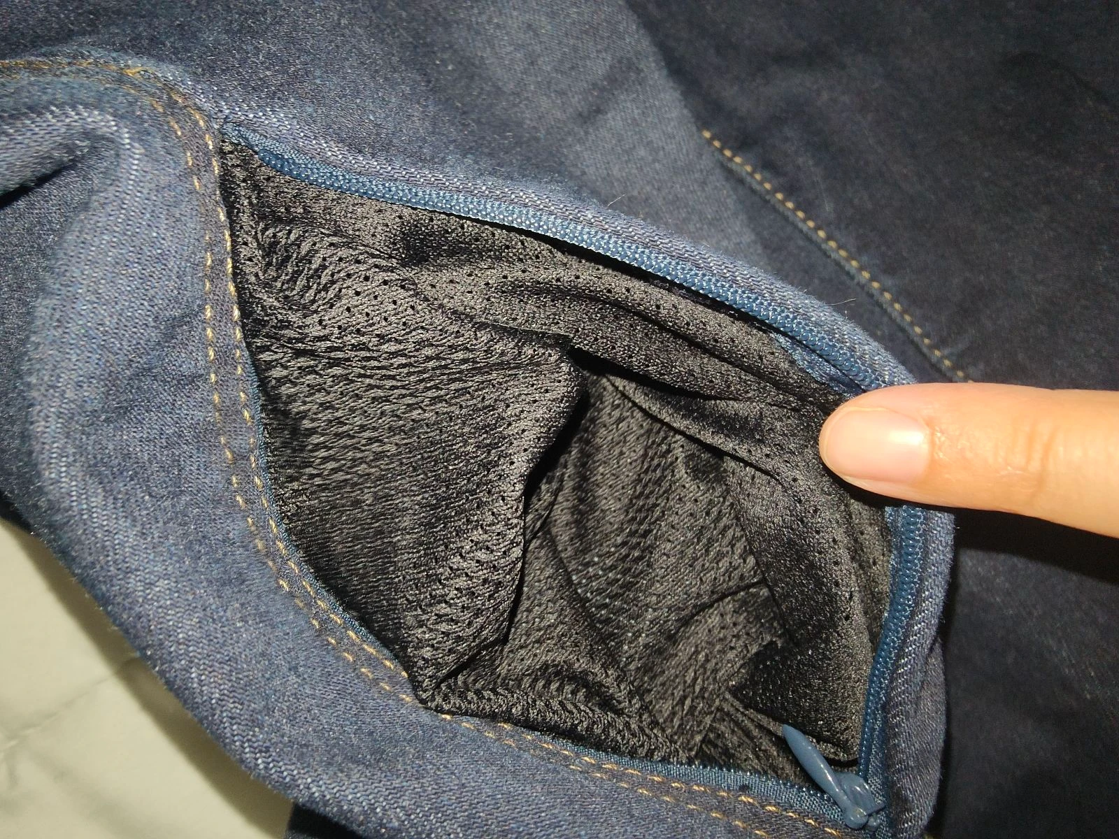 Equipamentos motard homem marca BLH tamanho 46 + 4 proteções – photo 13